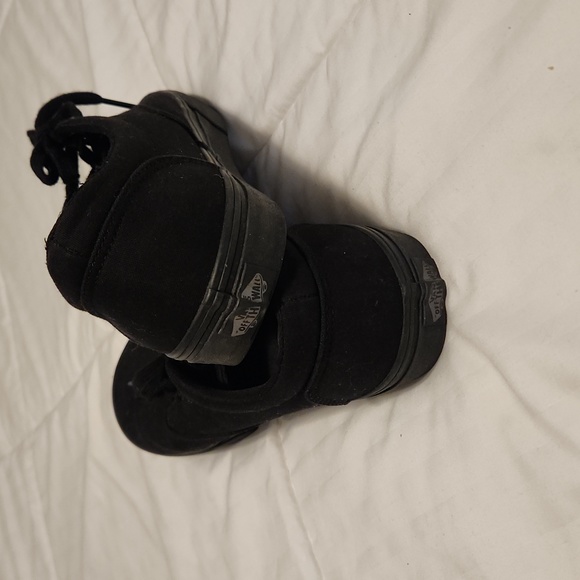 Vans - Picture 3 of 3